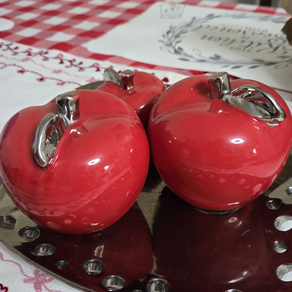 Red Apple Ceramic Decor Set